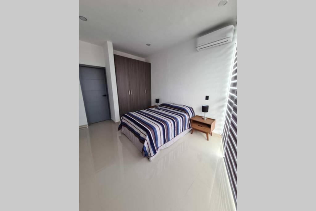 マサトランDepartamento Cerca Del Malecon Y Zona Doradaアパートメント エクステリア 写真